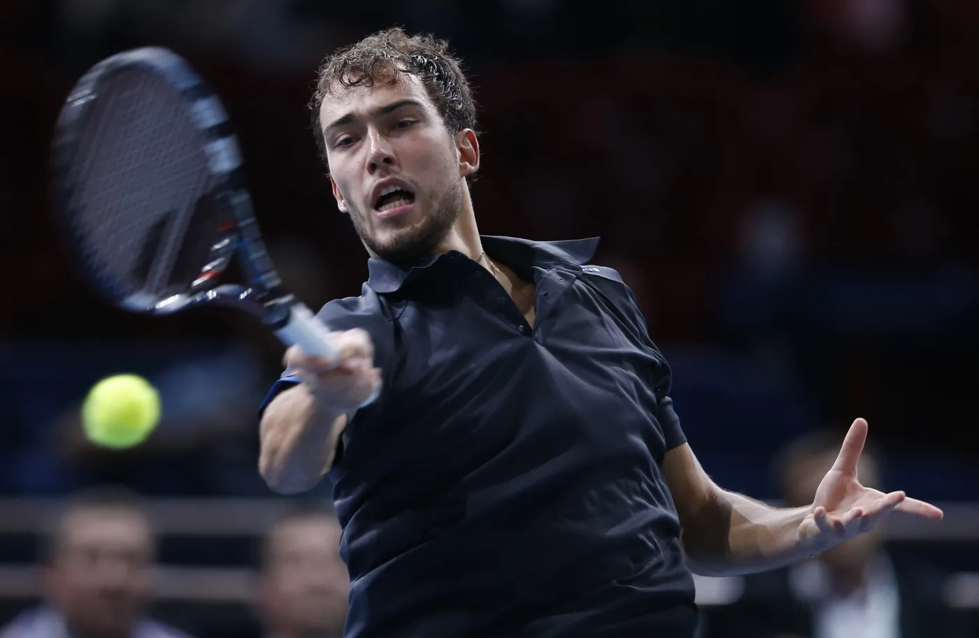 Jerzy Janowicz szybko pożegnał się z Paryżem. Odpadł w pierwszej rundzie