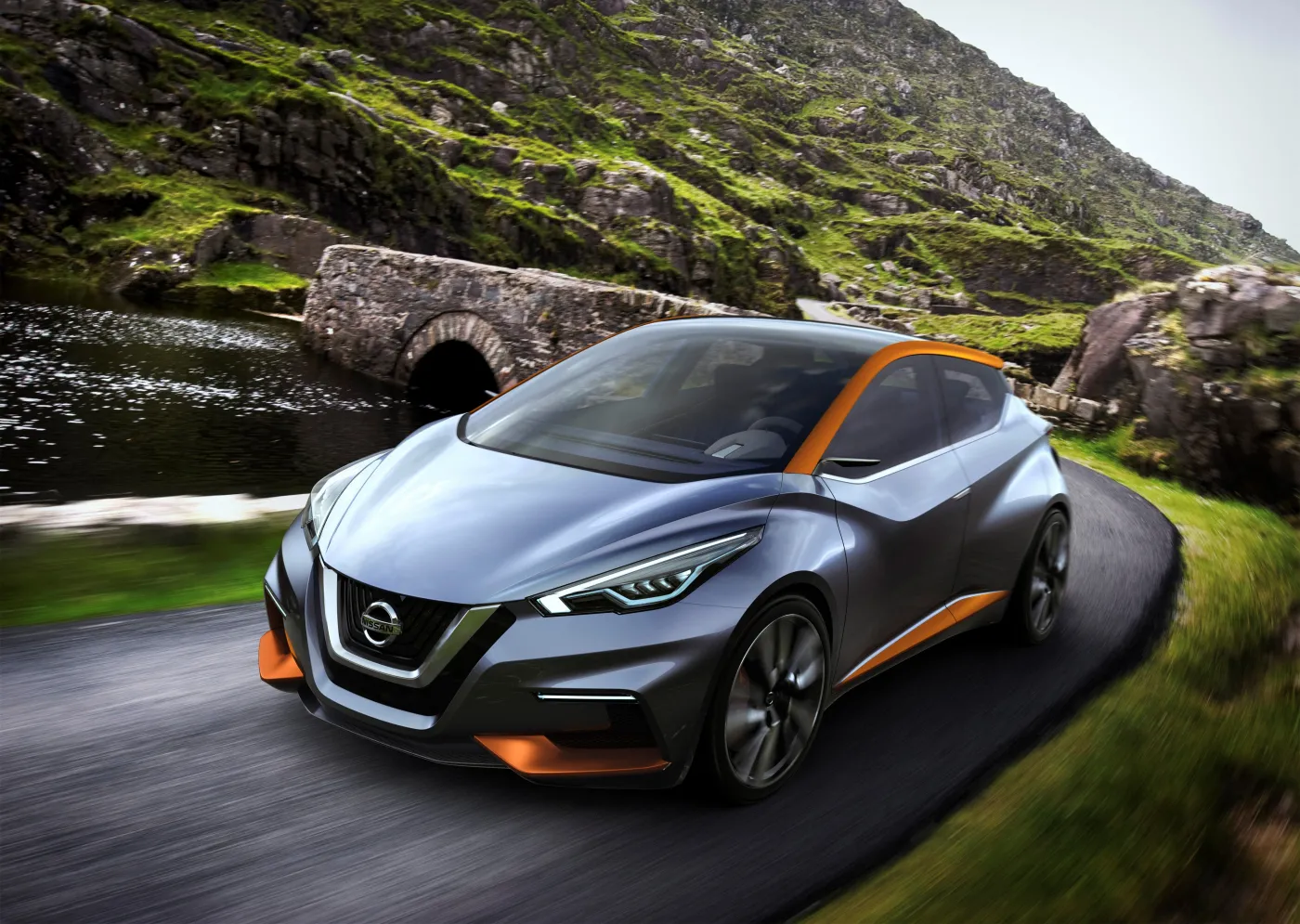 7488786-nissan-sway.jpg