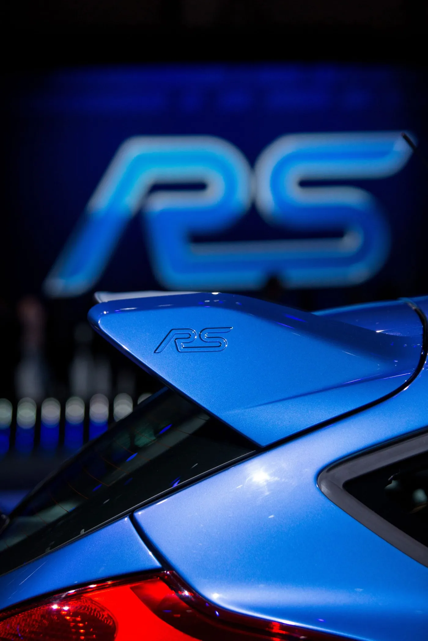 7504895-ford-focus-rs.jpg