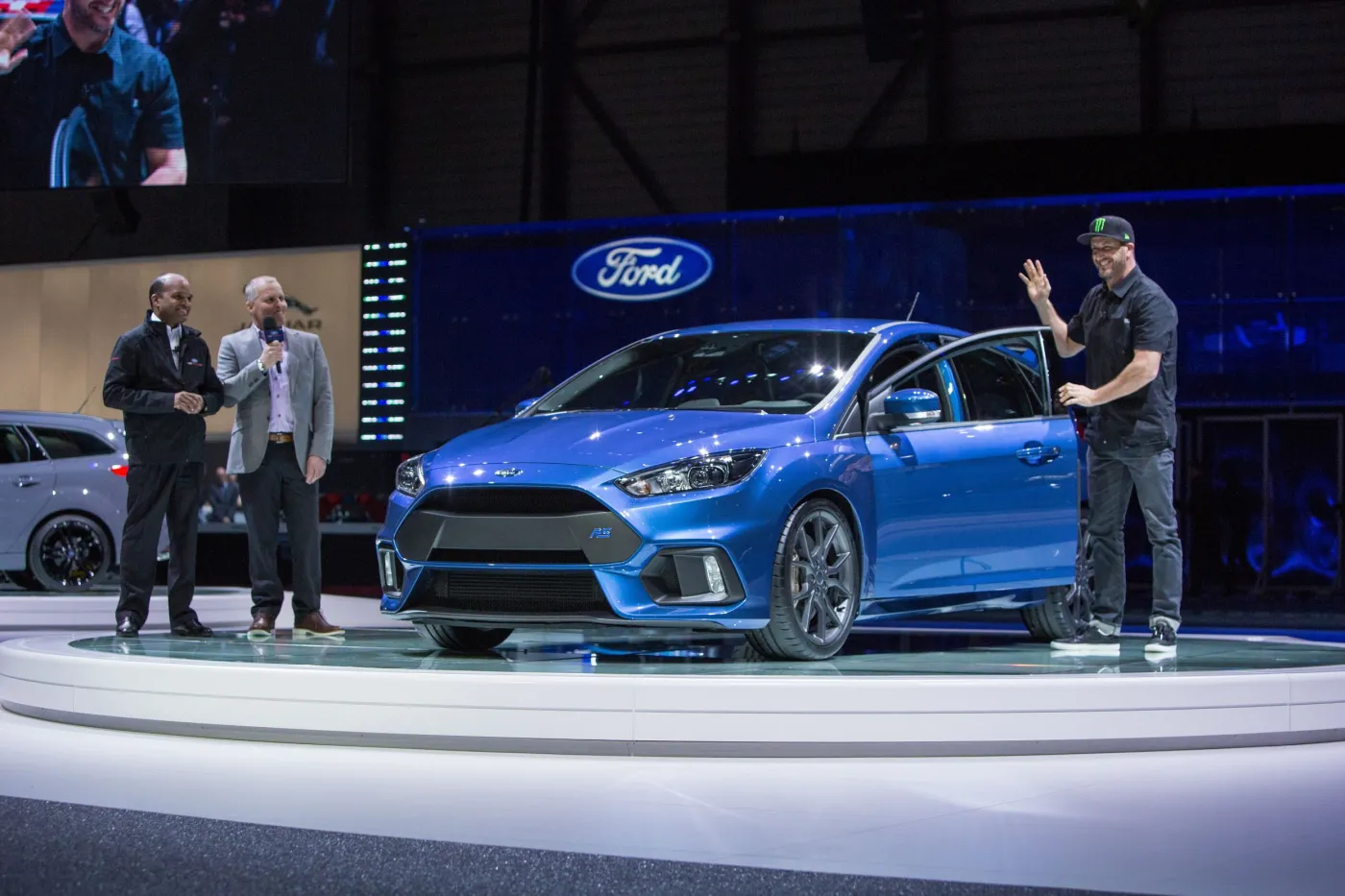 7505797-ford-focus-rs.jpg