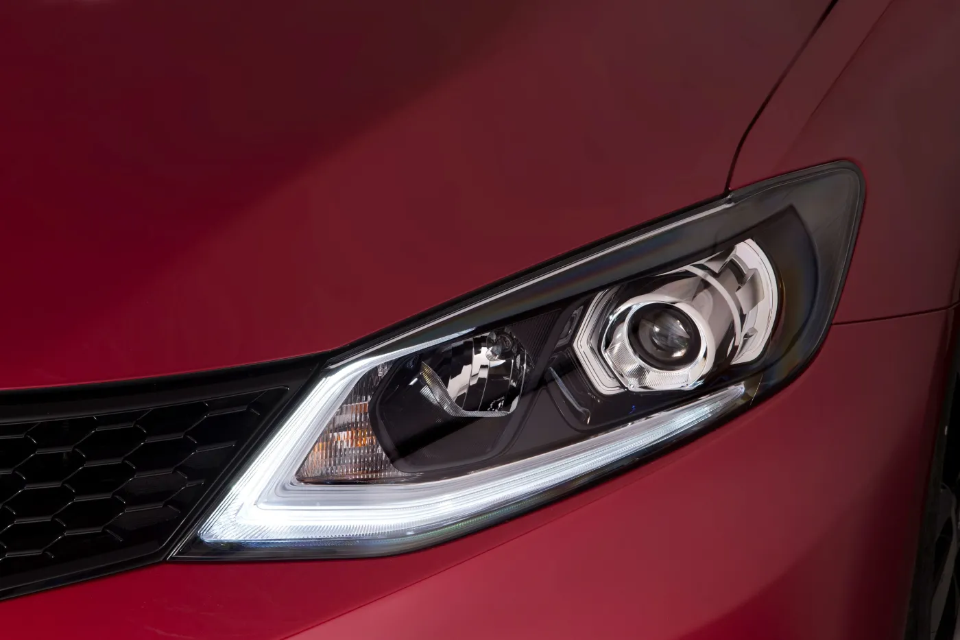 7561229-nissan-pulsar.jpg