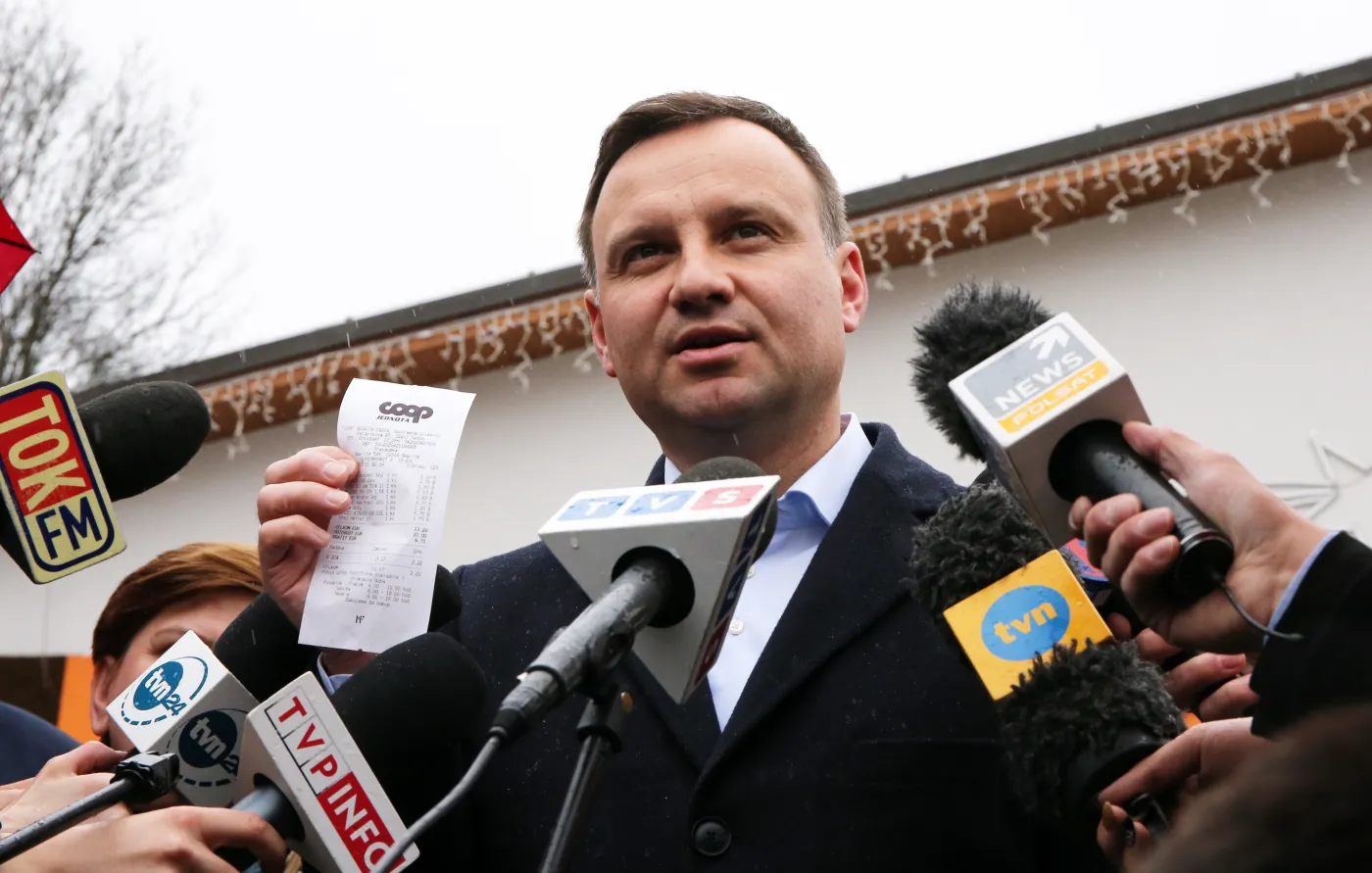 Nałęcz o Dudzie: Skarbnica wiedzy o lobbingu SKOK