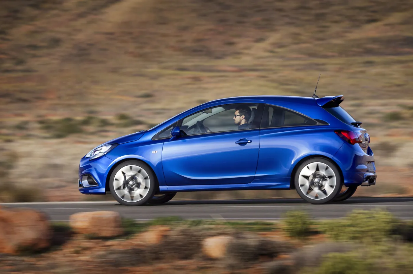 7615357-opel-corsa-opc.jpg