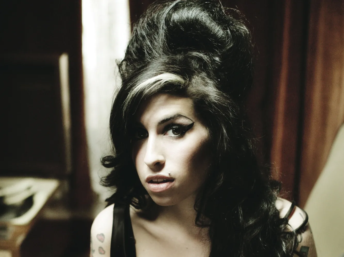 2120552-amy-winehouse.jpg