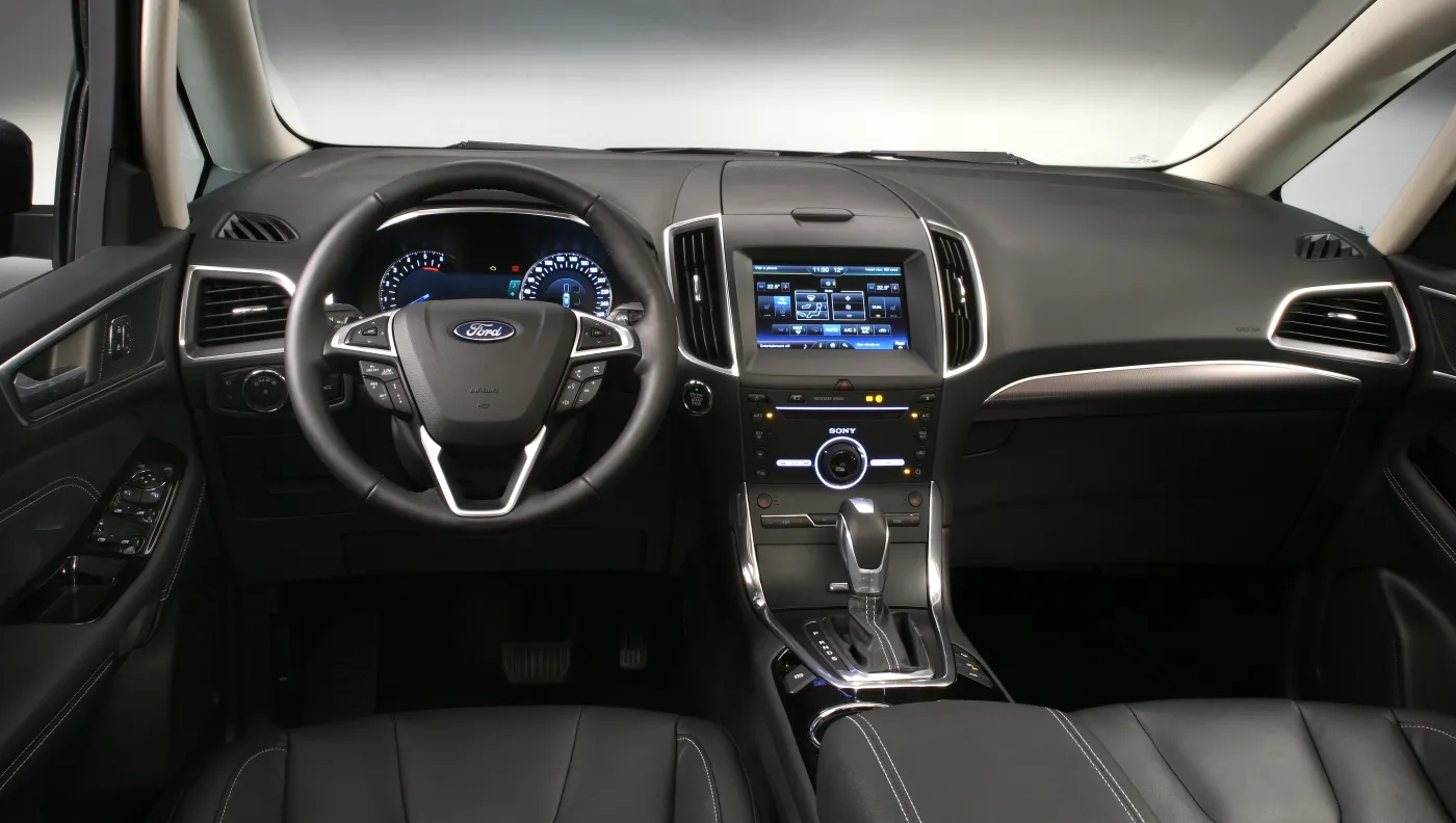 7626408-ford-galaxy.jpg