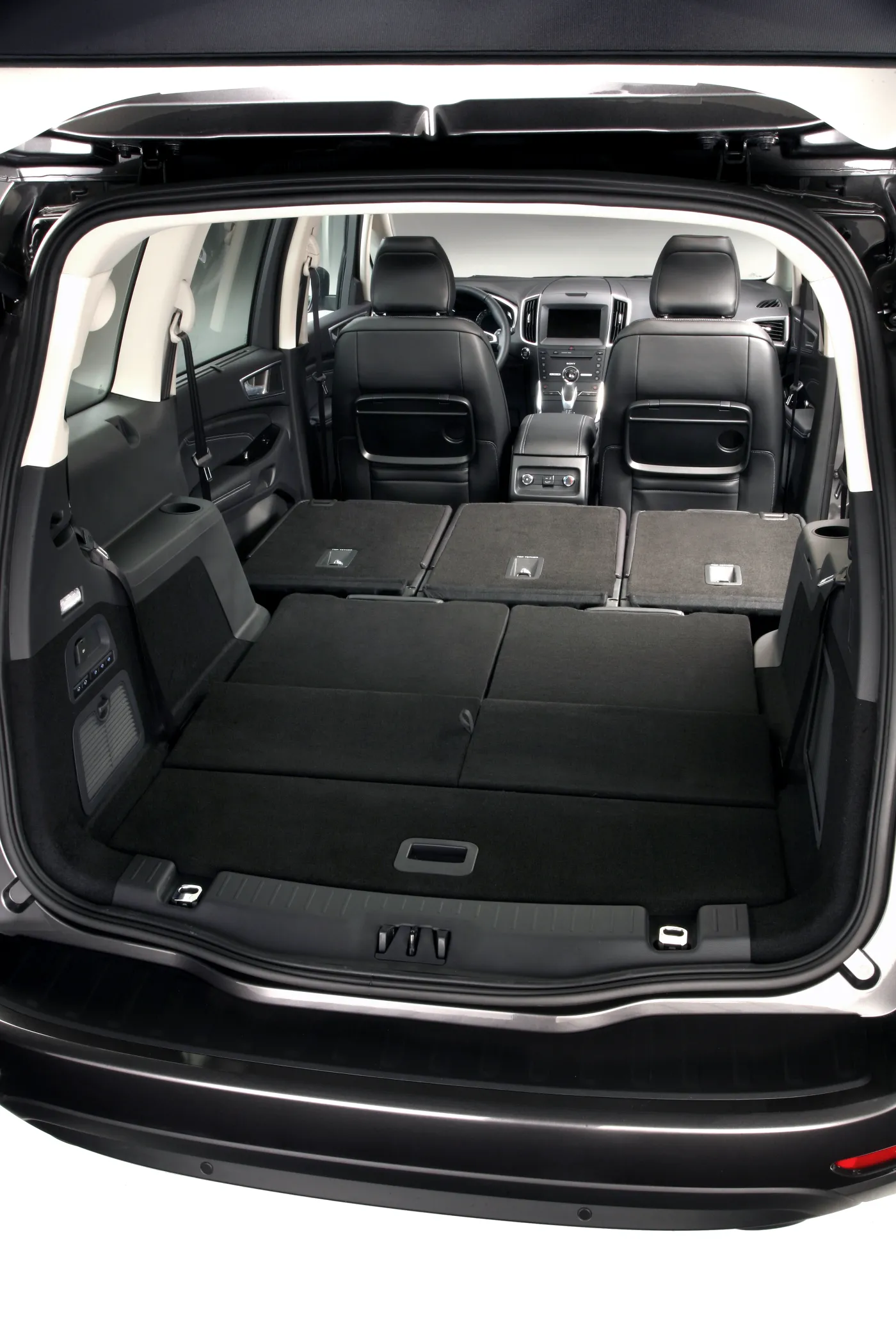 7626437-ford-galaxy.jpg