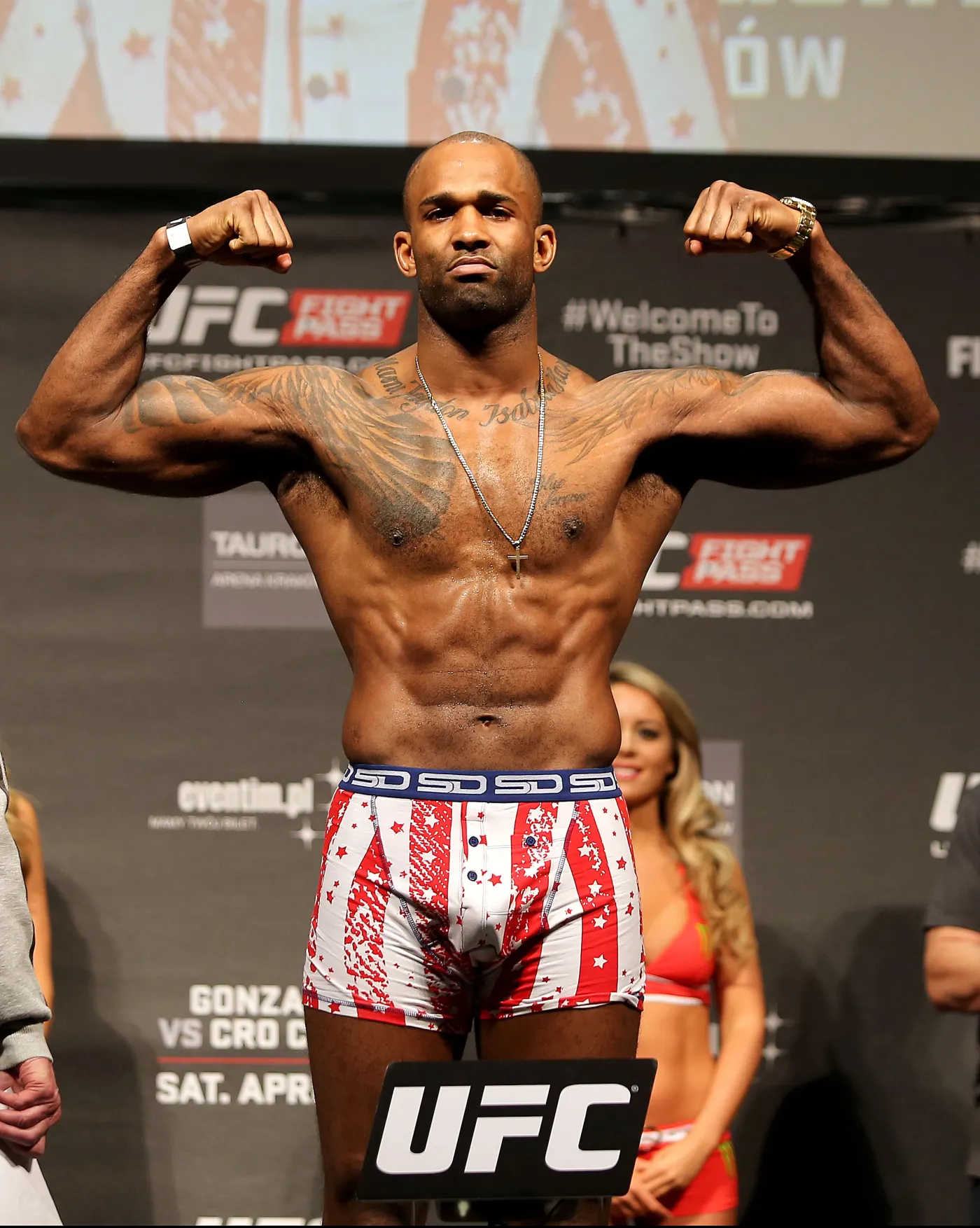 7645908-jimi-manuwa.jpg