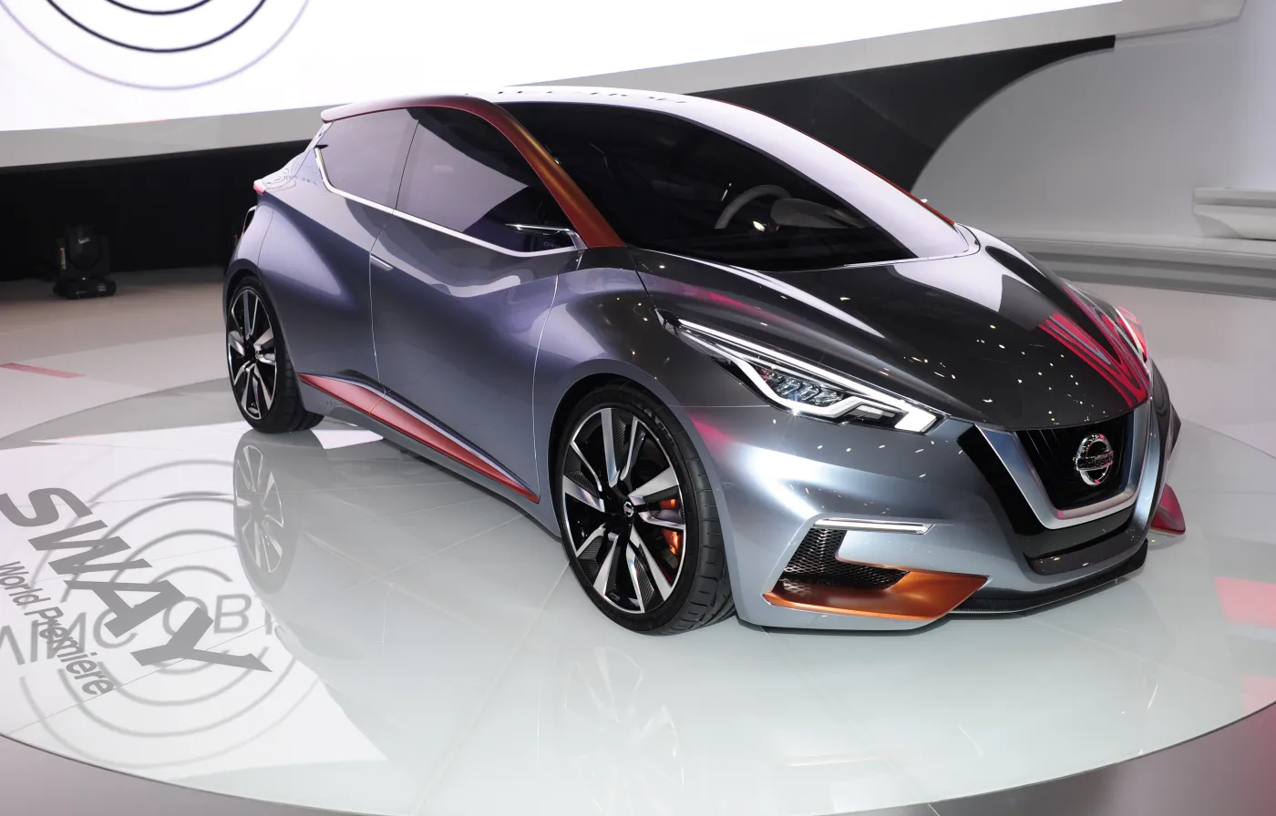 7657460-nissan-sway.jpg