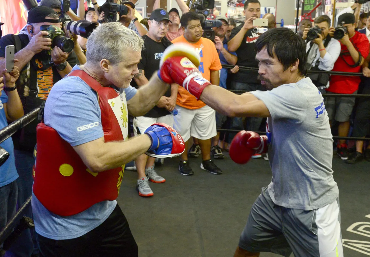7660595-manny-pacquiao.jpg
