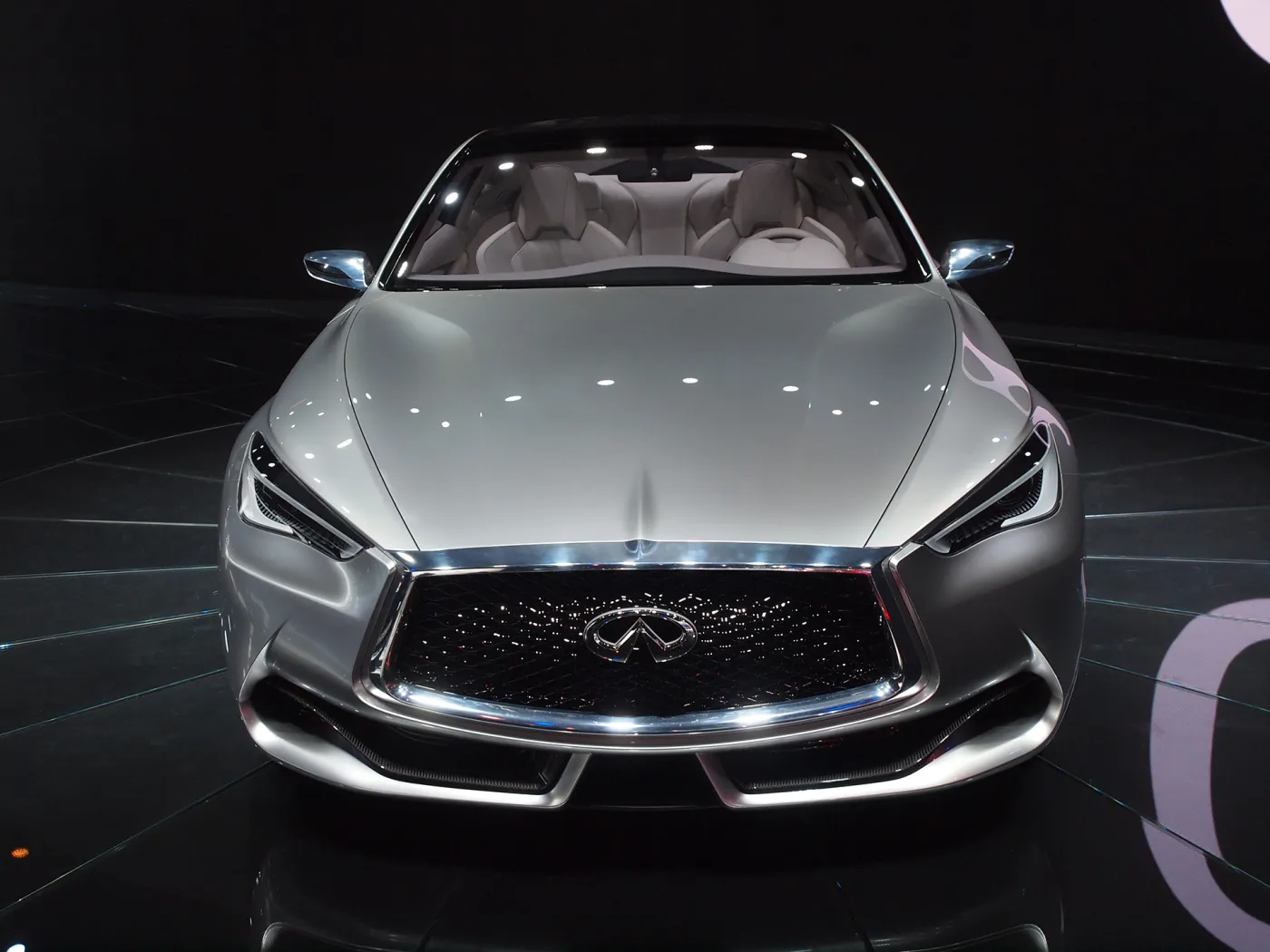 7302093-infiniti-q60.jpg