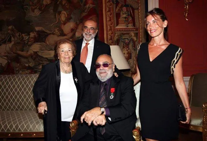 7346506-demis-roussos.jpg