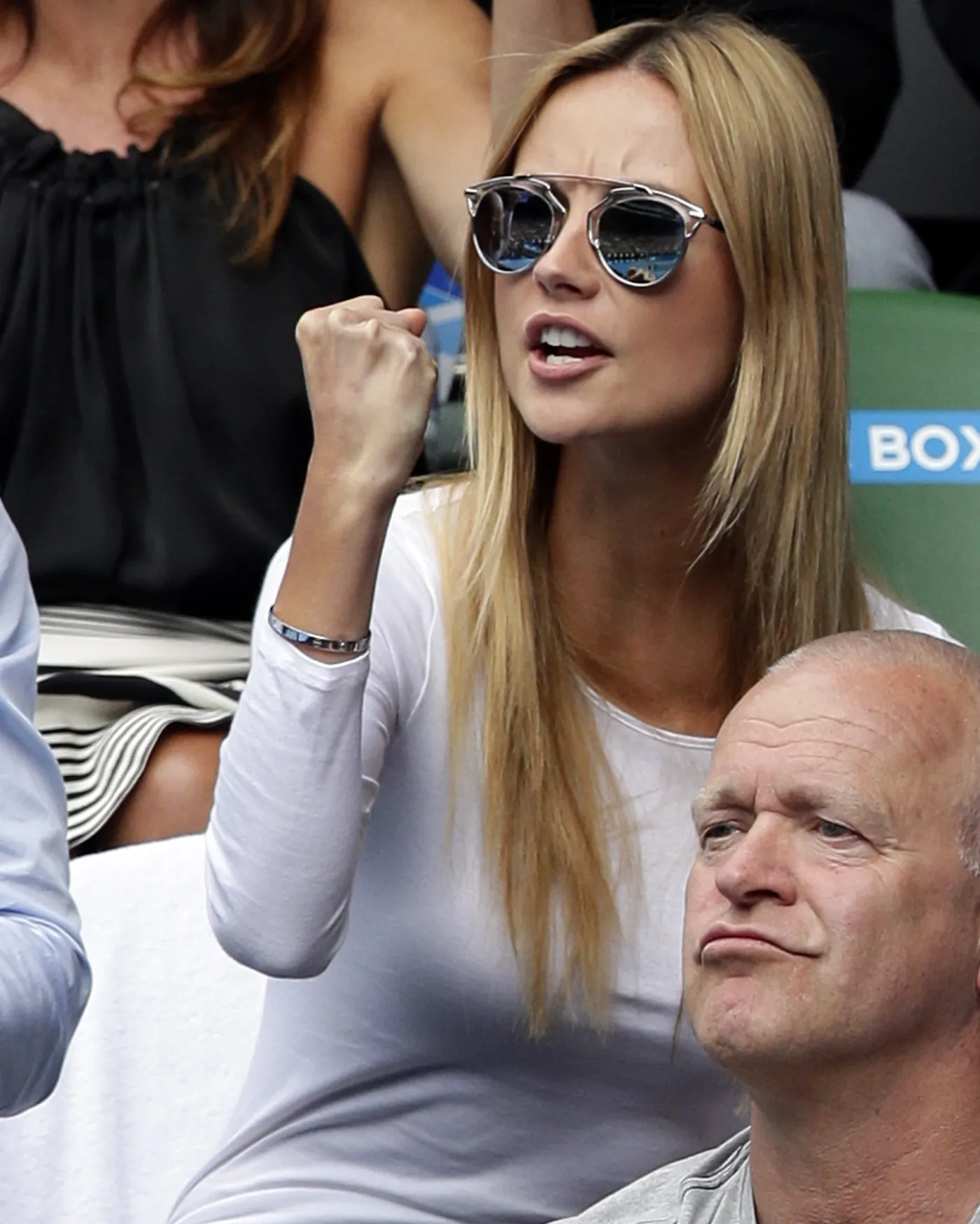 7349626-ester-satorova.jpg