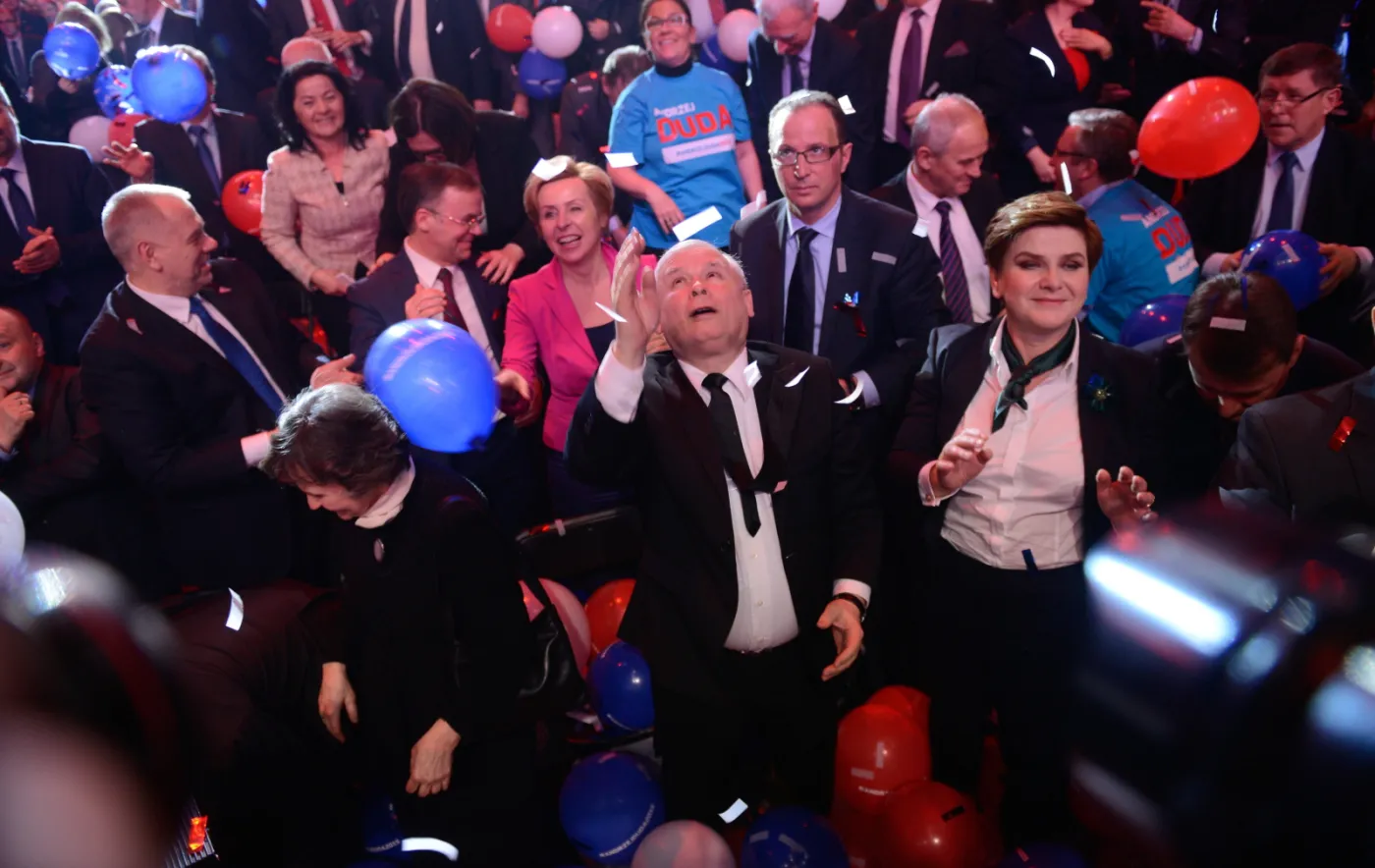 7395727-konwencja-pis.jpg