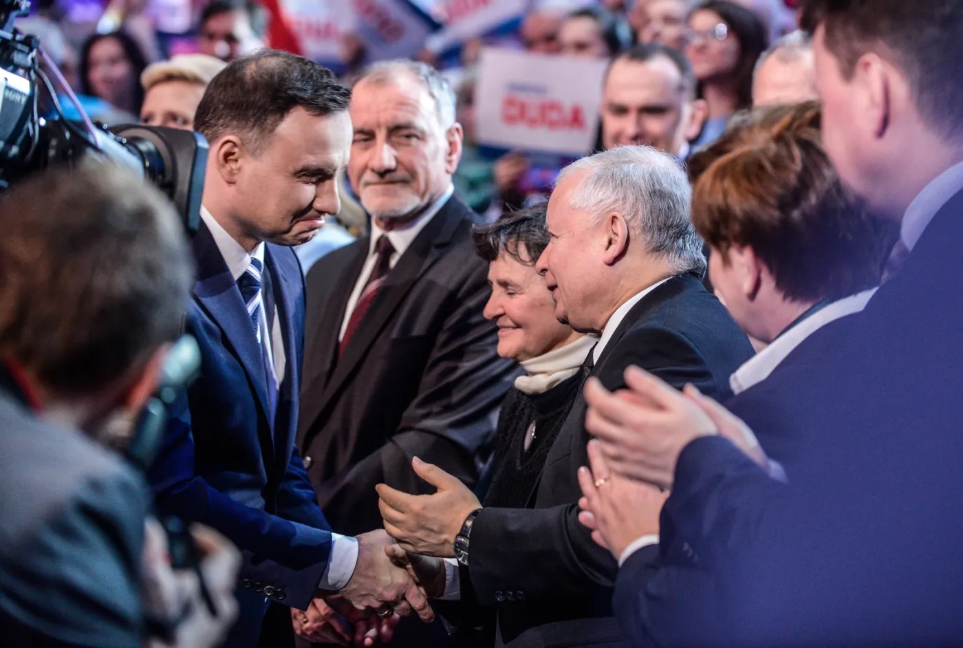 7395785-konwencja-pis.jpg