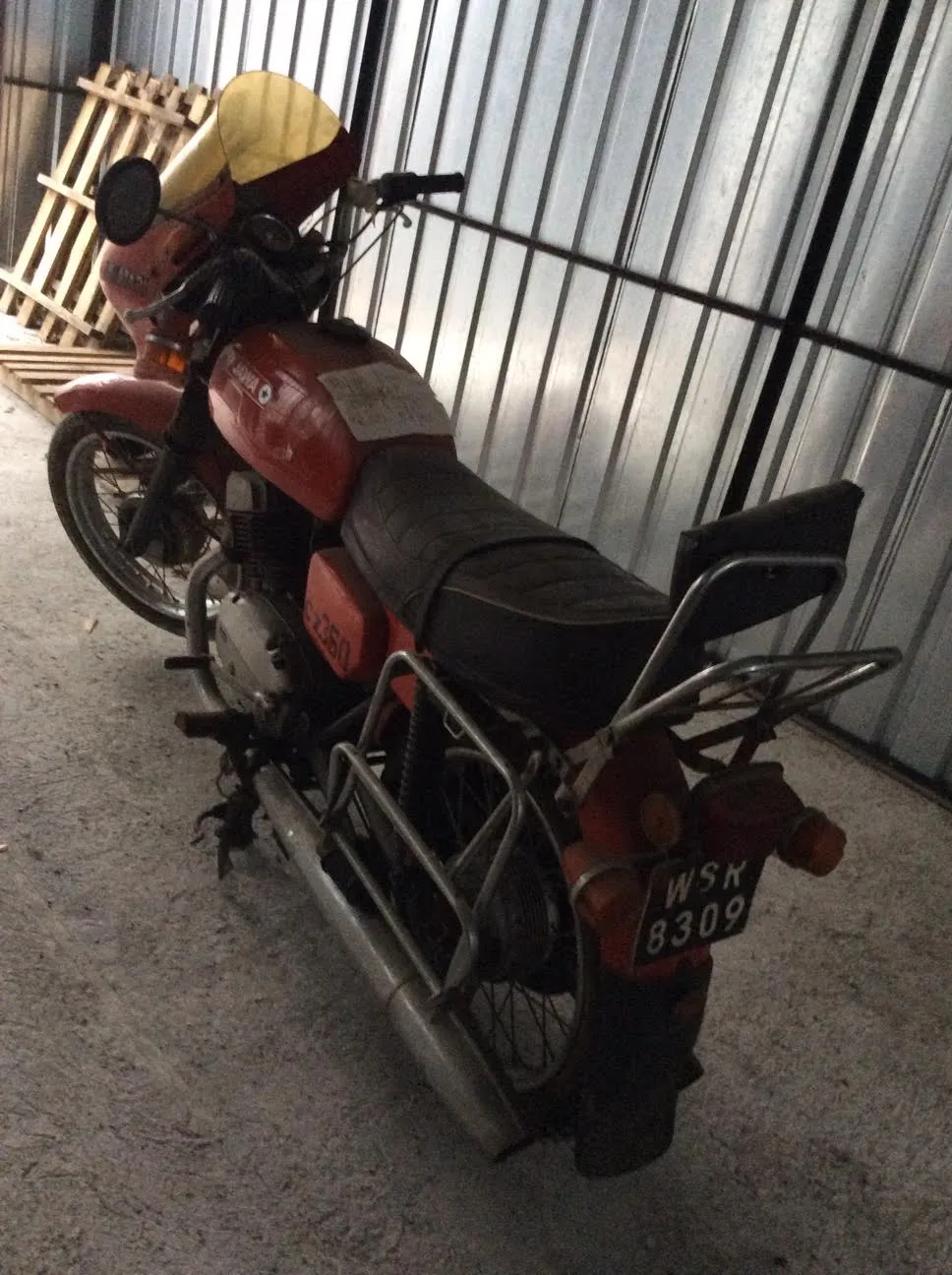 7422110-jawa-cz-350.jpg