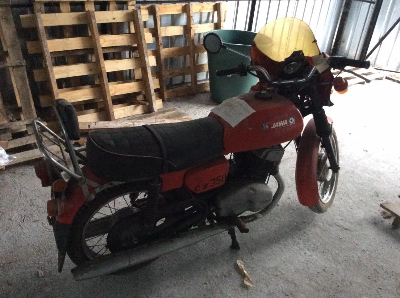 7422139-jawa-cz-350.jpg