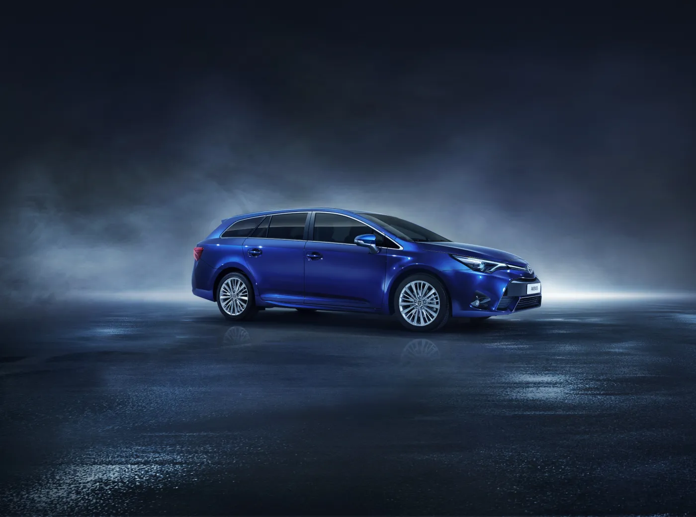 7431299-toyota-avensis.jpg
