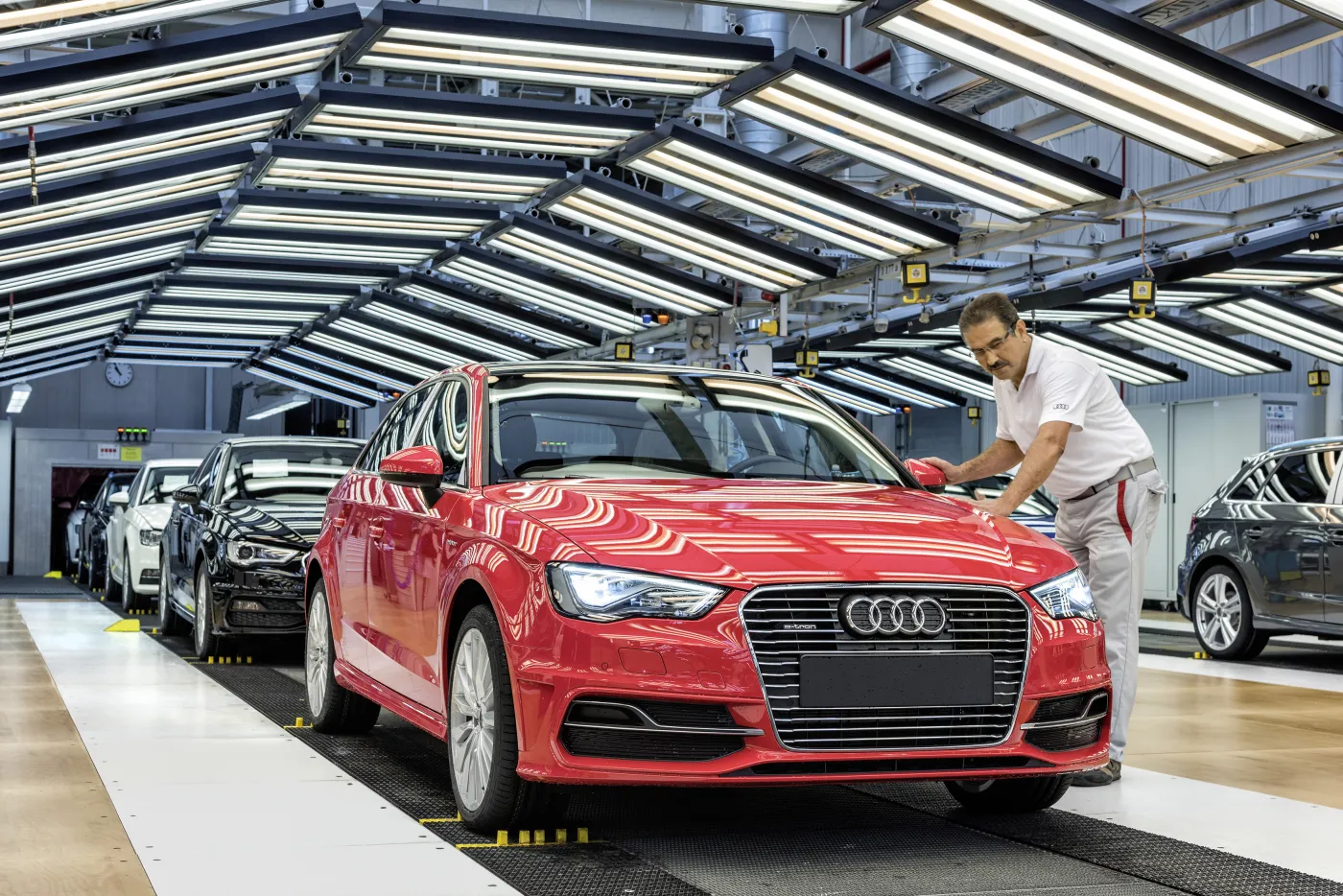 7175379-audi-a3-e-tron.jpg