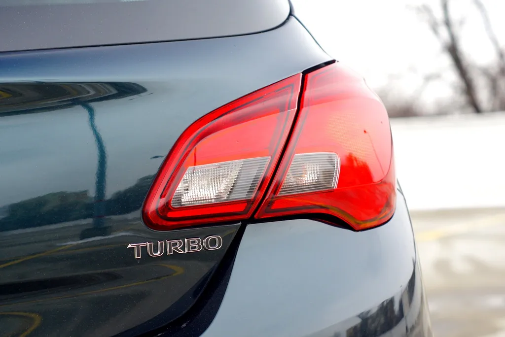 Opel zazdrosny o silnik Forda? Oto nowa corsa 1.0 Turbo. ZDJĘCIA