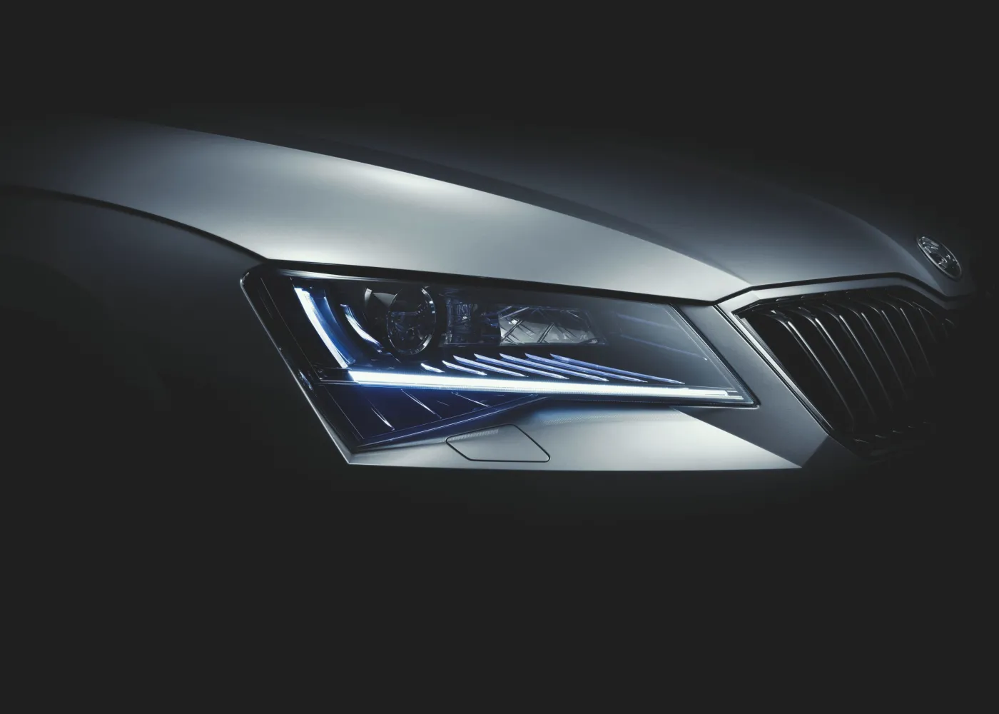 7439811-skoda-superb.jpg