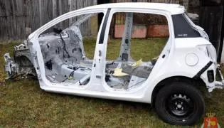 7212031-toyota-yaris.jpg