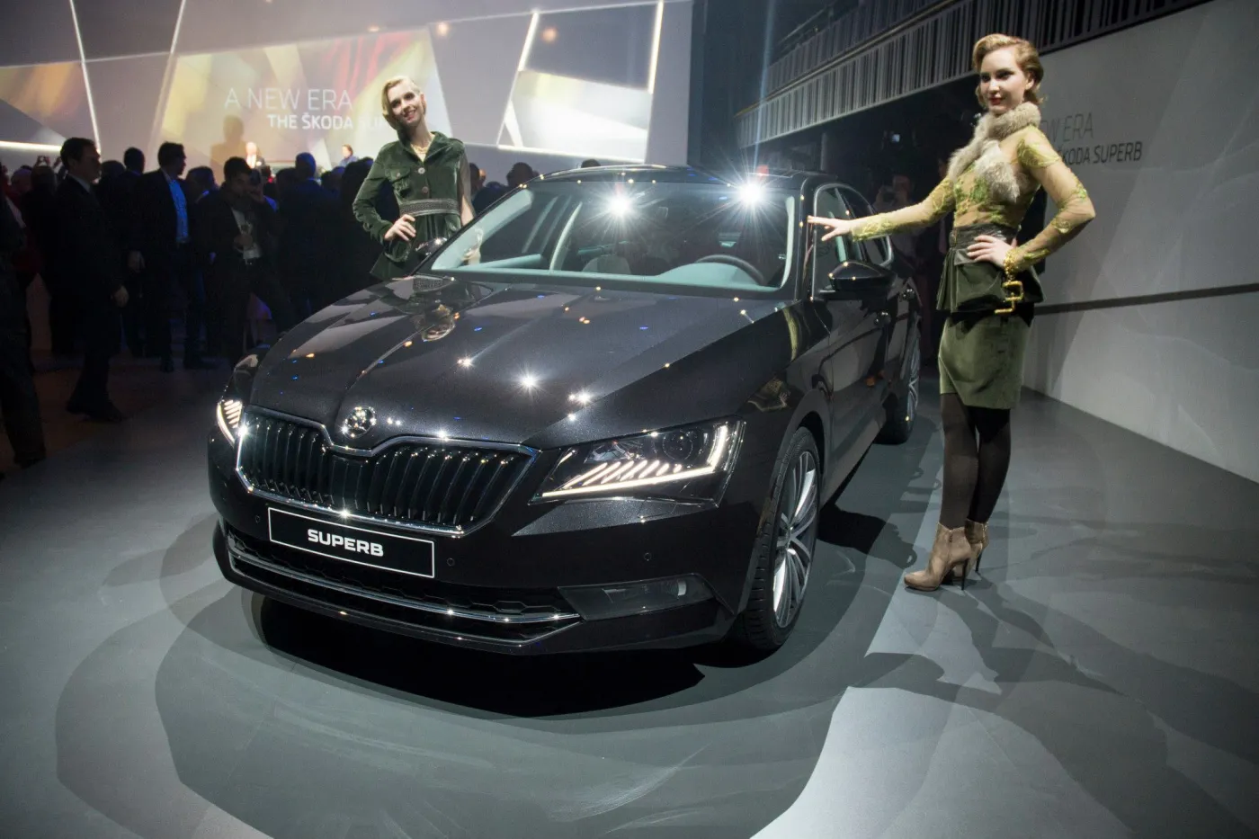 7440938-skoda-superb.jpg