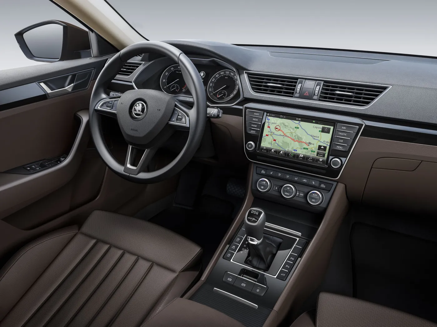 7393284-skoda-superb.jpg