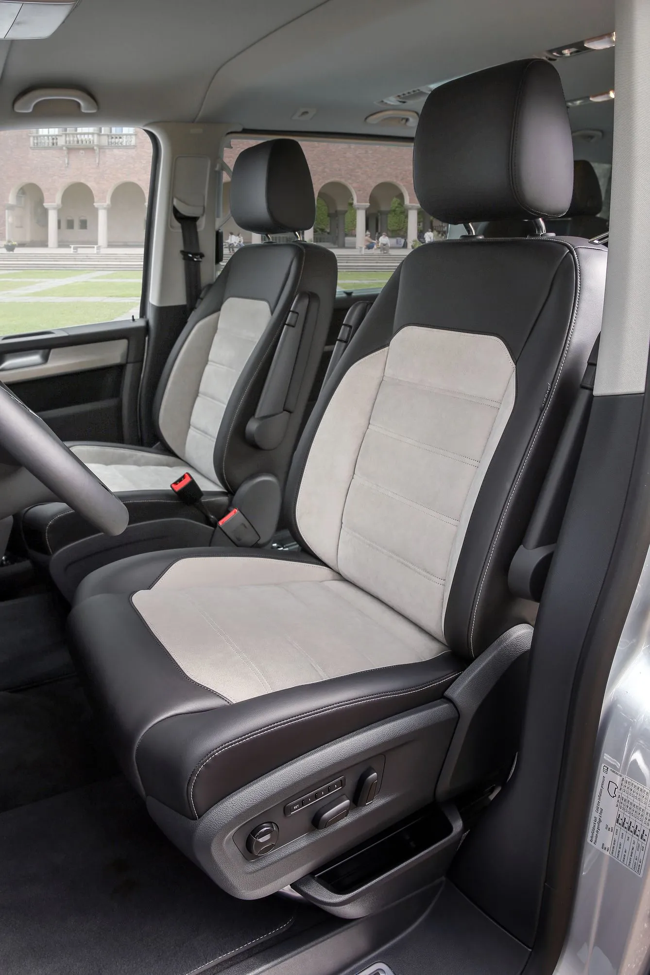7954751-volkswagen-t6.jpg