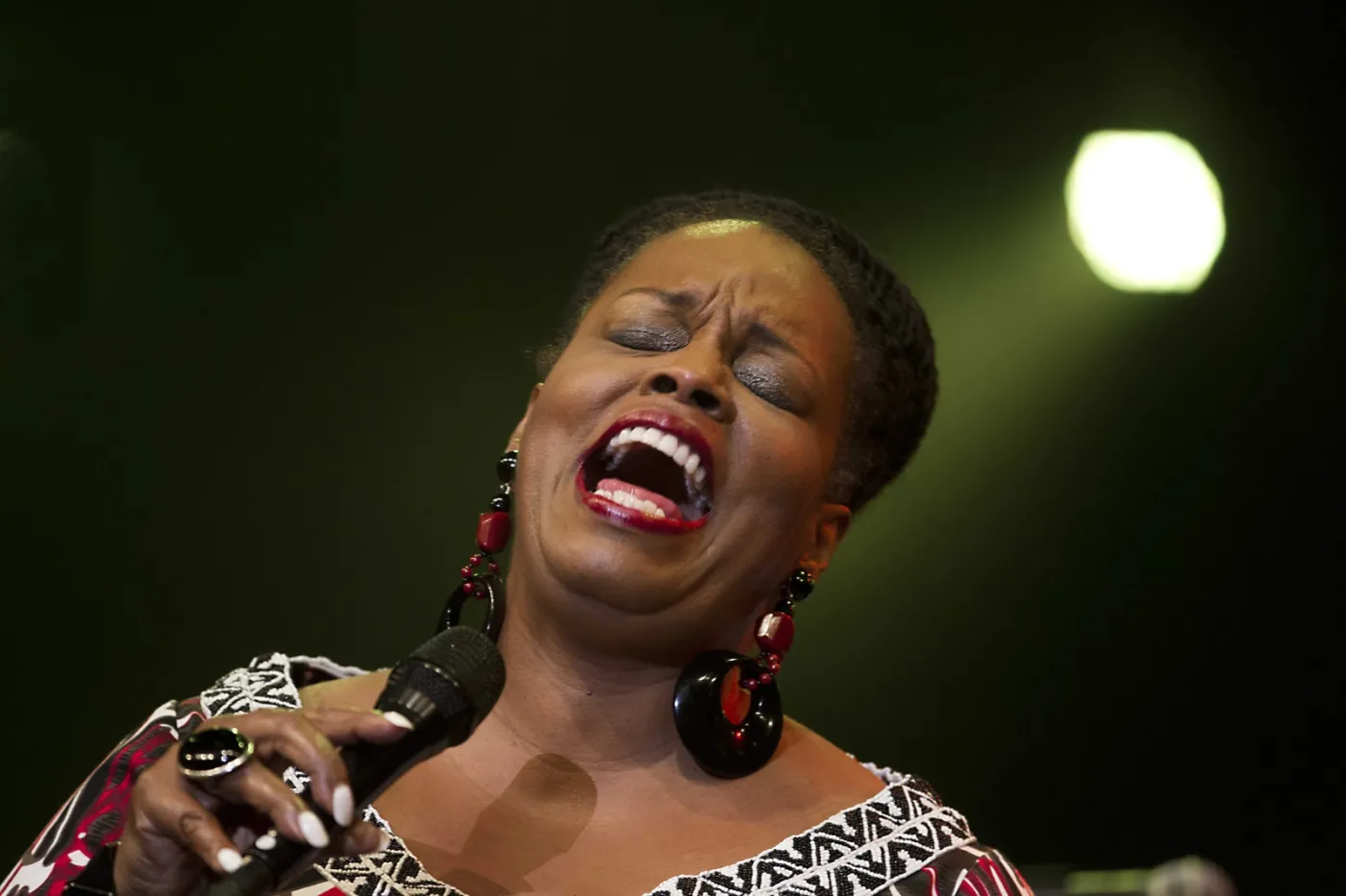 Dianne Reeves