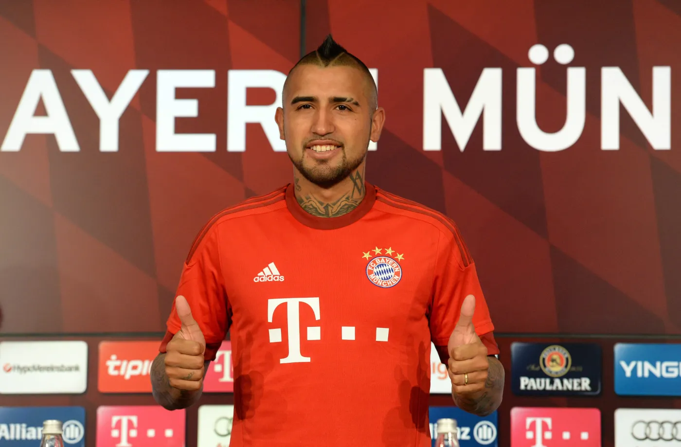 Arturo Vidal piłkarzem Bayernu. Kwoty transferu nie ujawniono