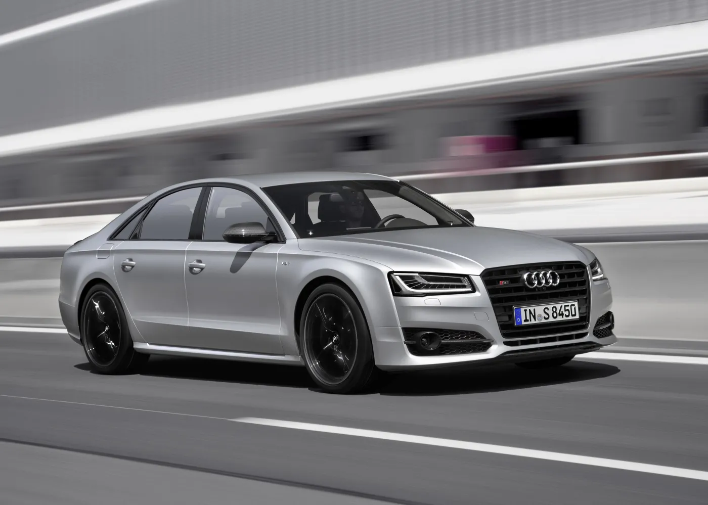 8053563-audi-s8-plus.jpg