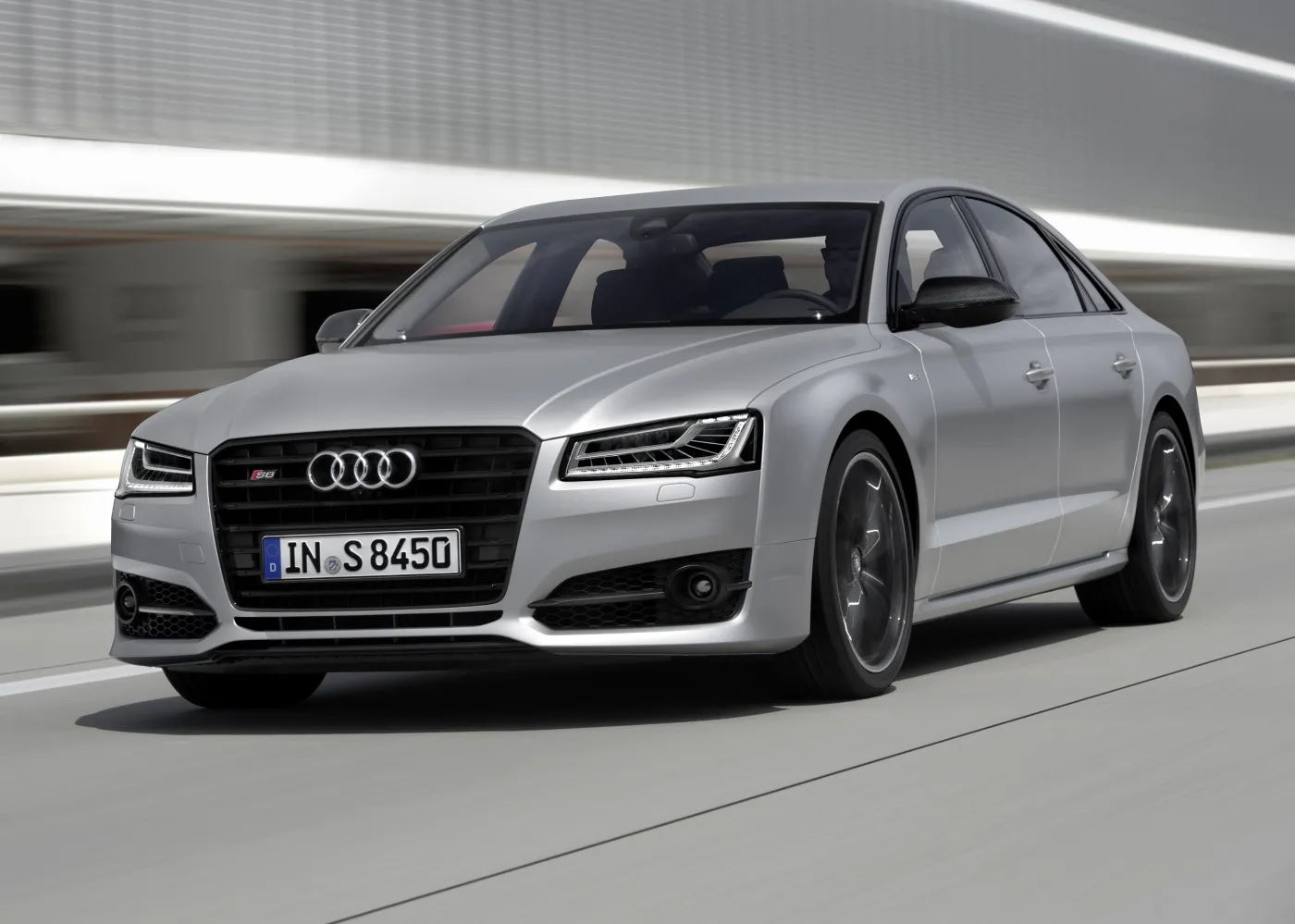8053594-audi-s8-plus.jpg