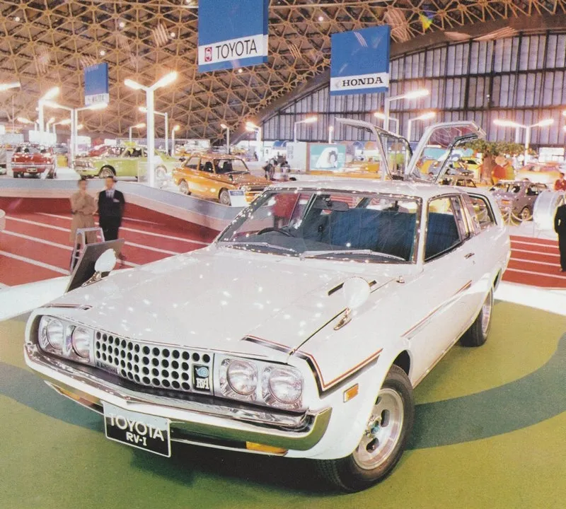 8074280-toyota-rv-1.jpg