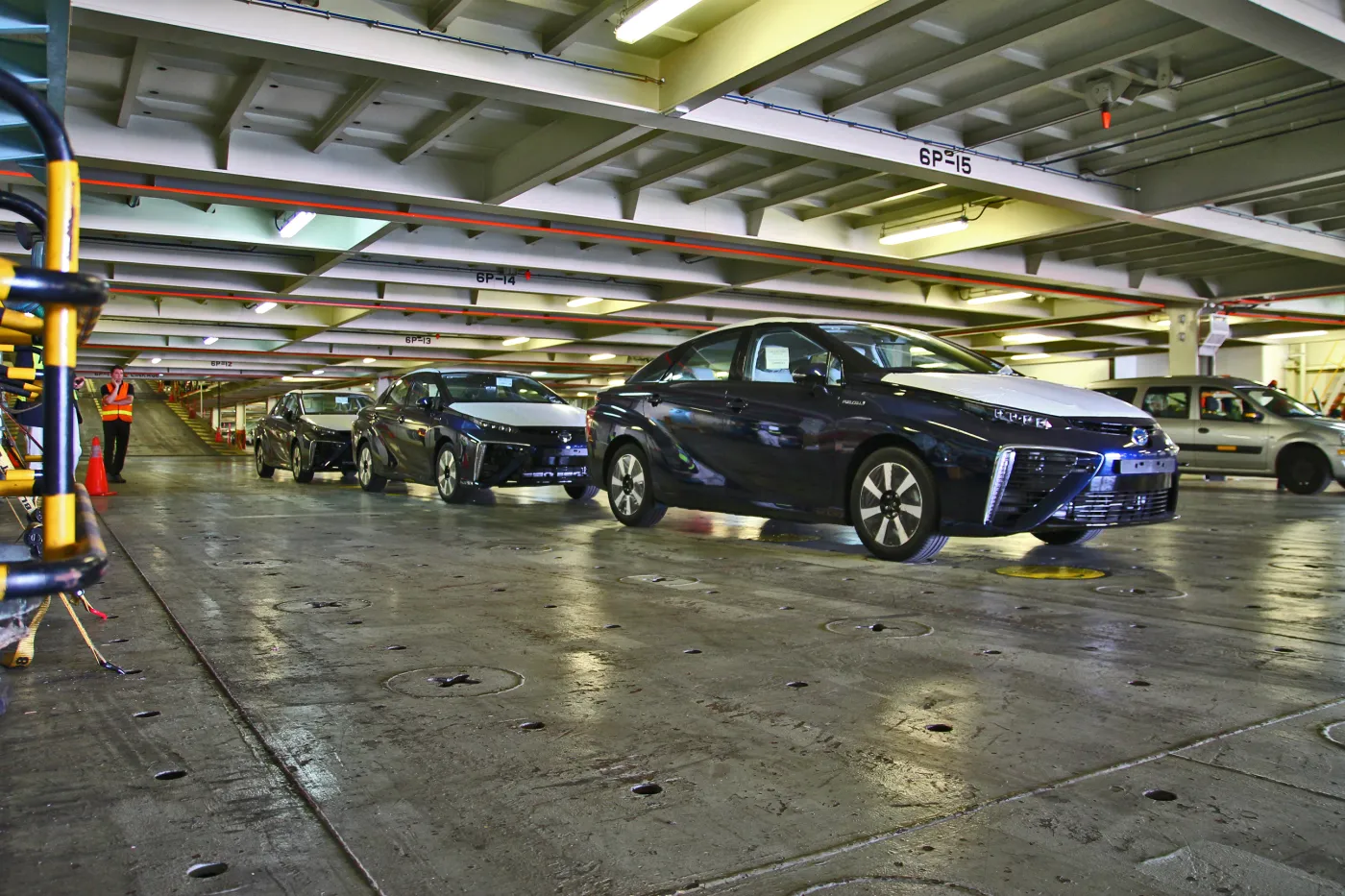 Nowa Toyota z innowacyjnym napędem już dotarła do nas z Japonii. ZDJĘCIA