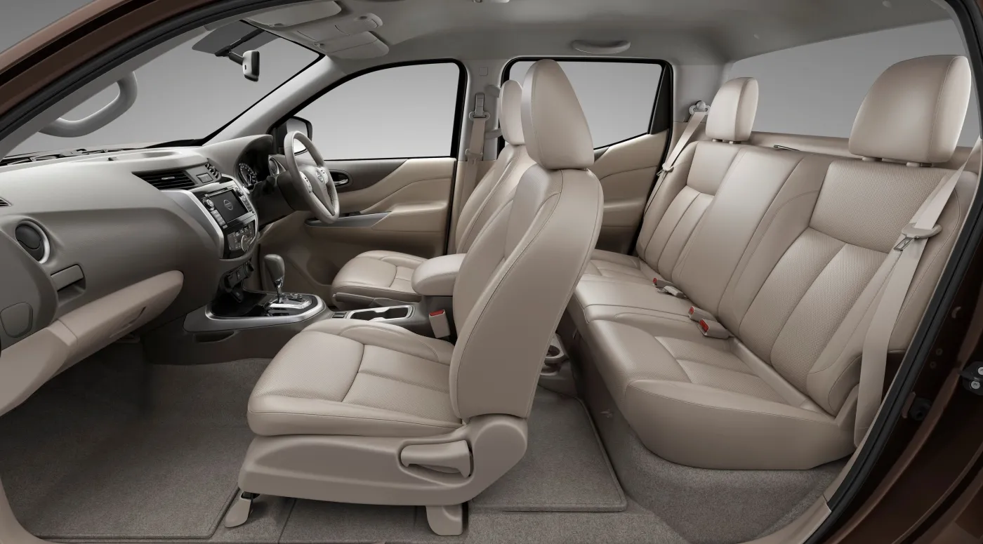 8099571-nissan-navara.jpg