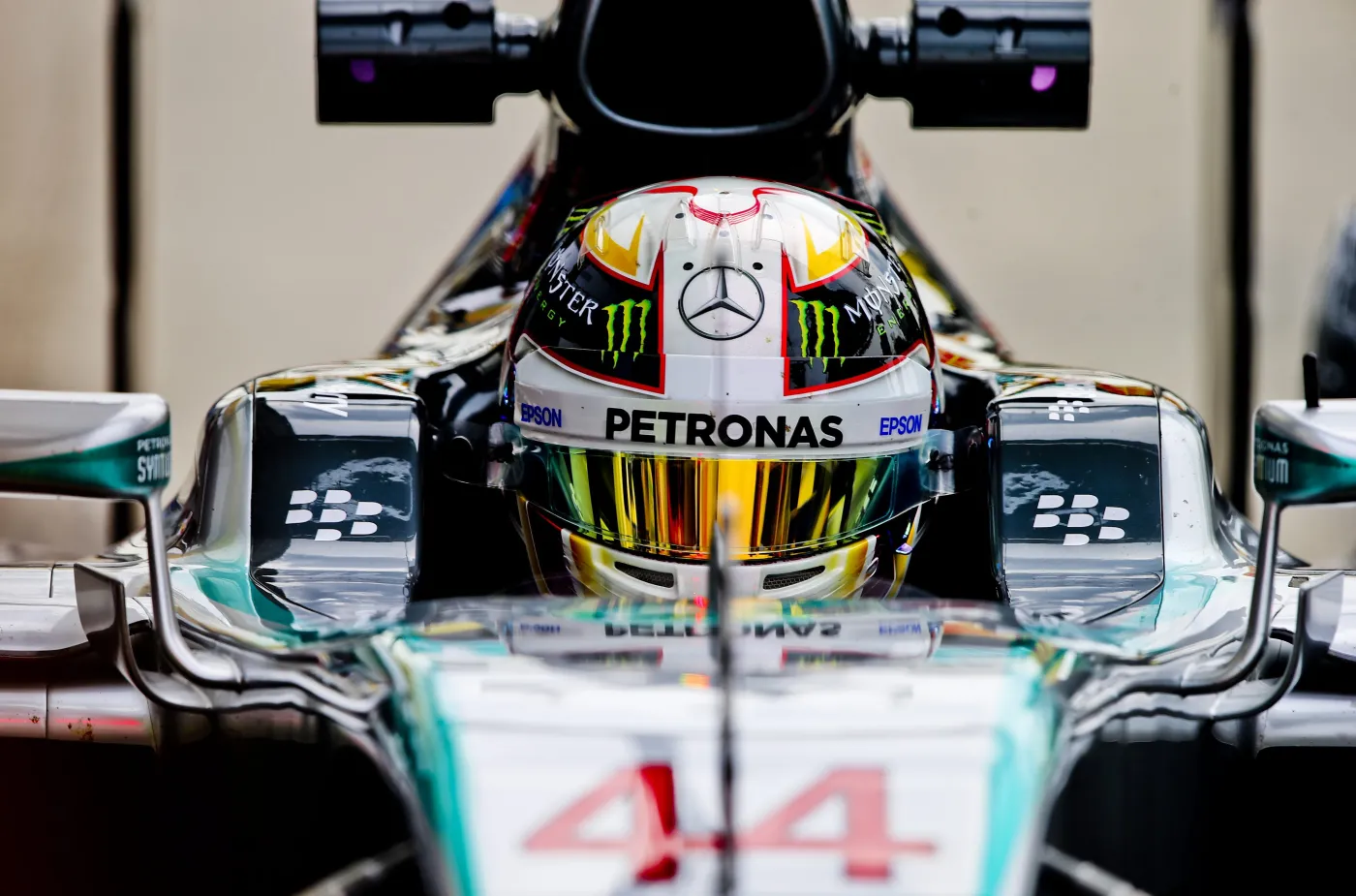 Hamilton najszybszy w kwalifikacjach do wyścigu o Grand Prix Włoch