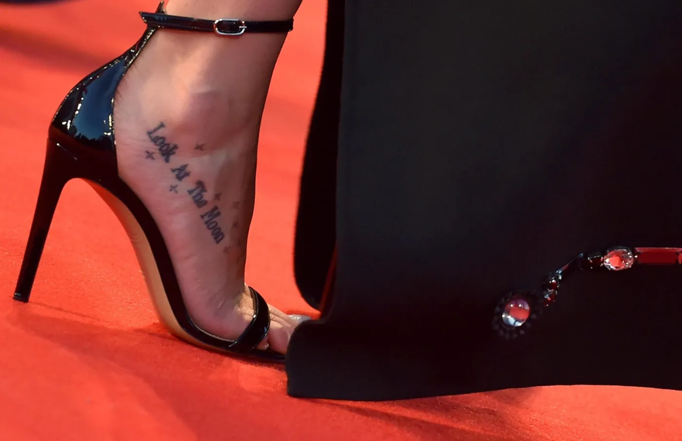 8179515-dakota-johnson.jpg