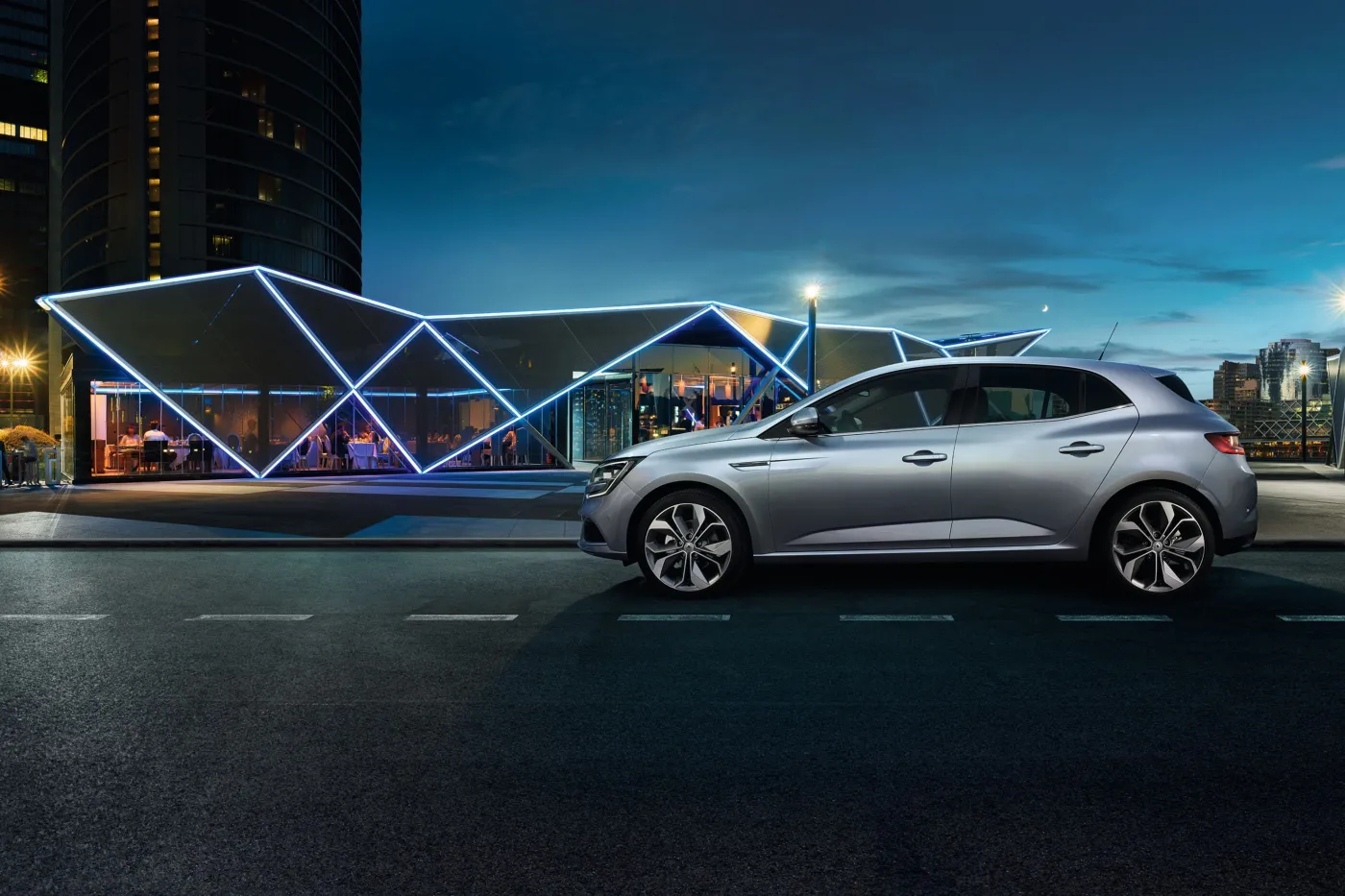 8180924-renault-megane.jpg