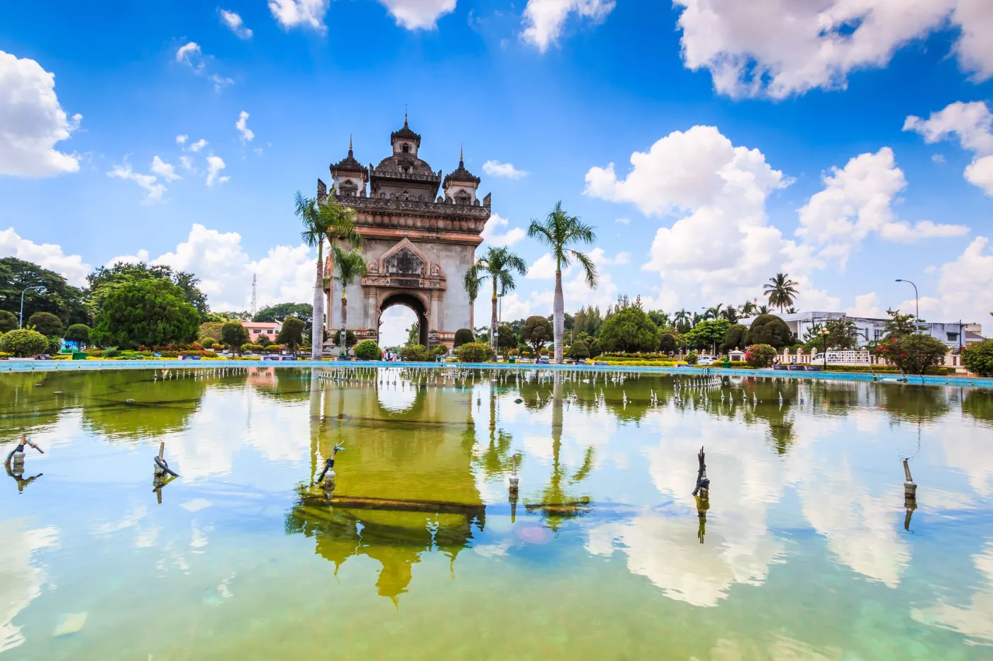 7877490-vientian-laos.jpg
