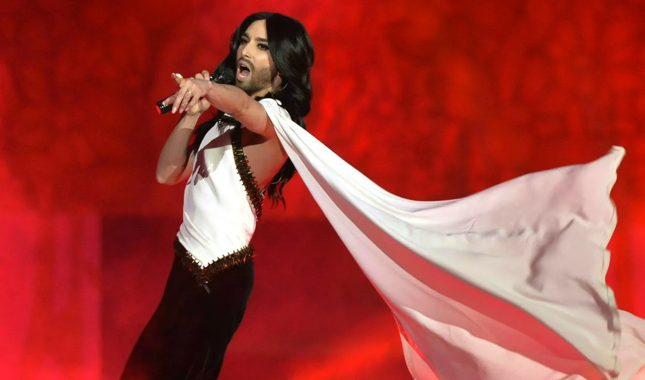 To już oficjalne: Conchita Wurst przyjeżdża do Polski. "Jestem taka podekscytowana"