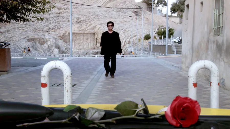 7791595-taxi-teheran.jpg