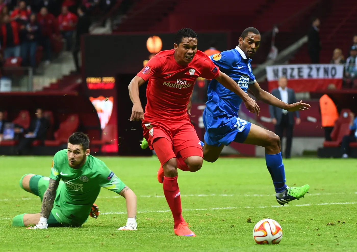 7817493-carlos-bacca.jpg