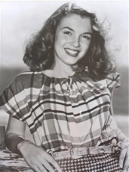 7829581-marilyn-monroe.jpg