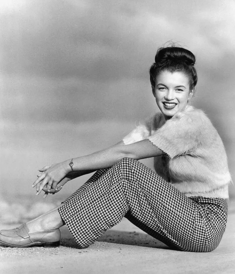 7829663-marilyn-monroe.jpg