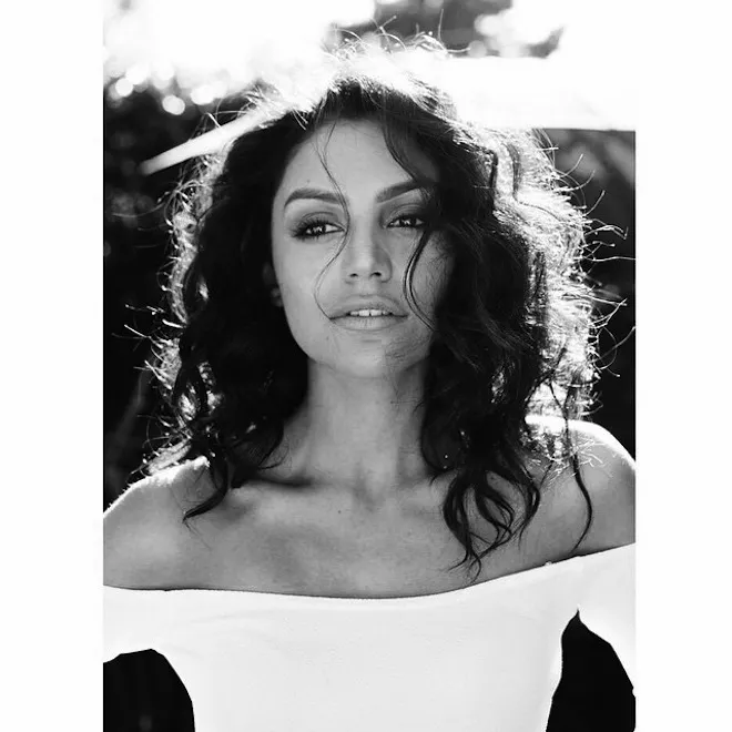 8403492-bianca-santos.jpg