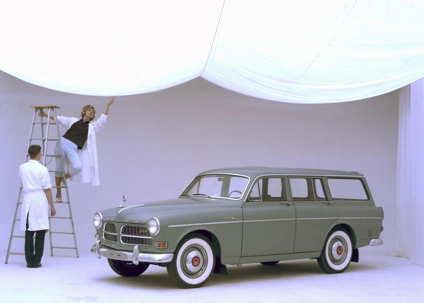 8483482-volvo-amazon.jpg