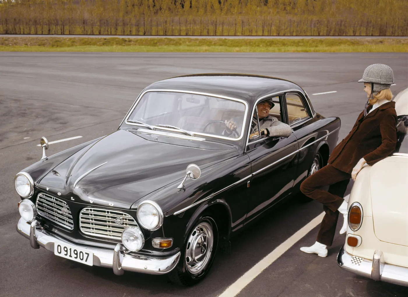 8483386-volvo-amazon.jpg