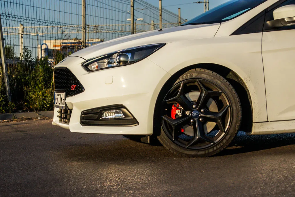 Nowy model z silnikiem na piątkę. Ford zdecydował się na radykalny krok