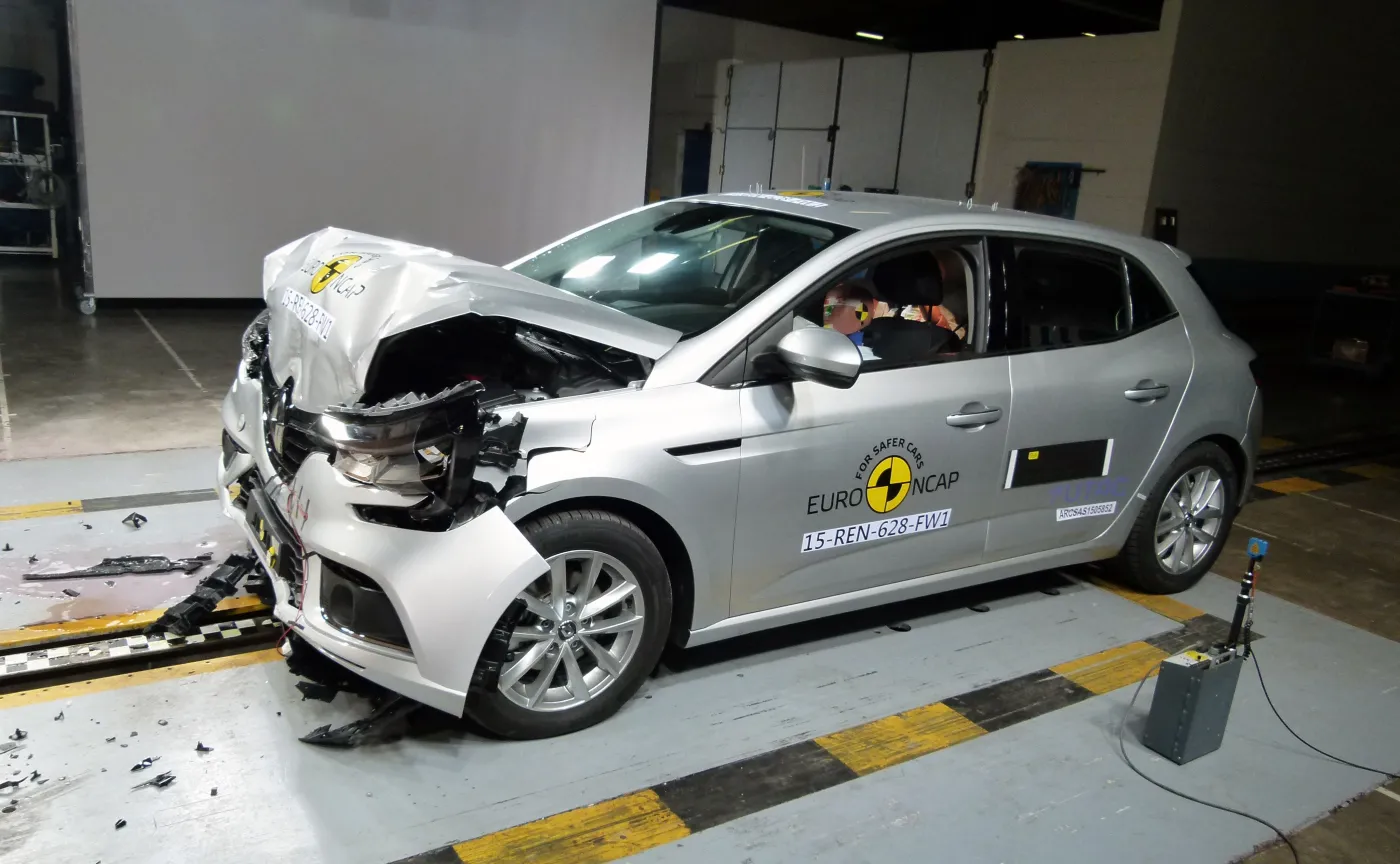 8502149-renault-megane.jpg