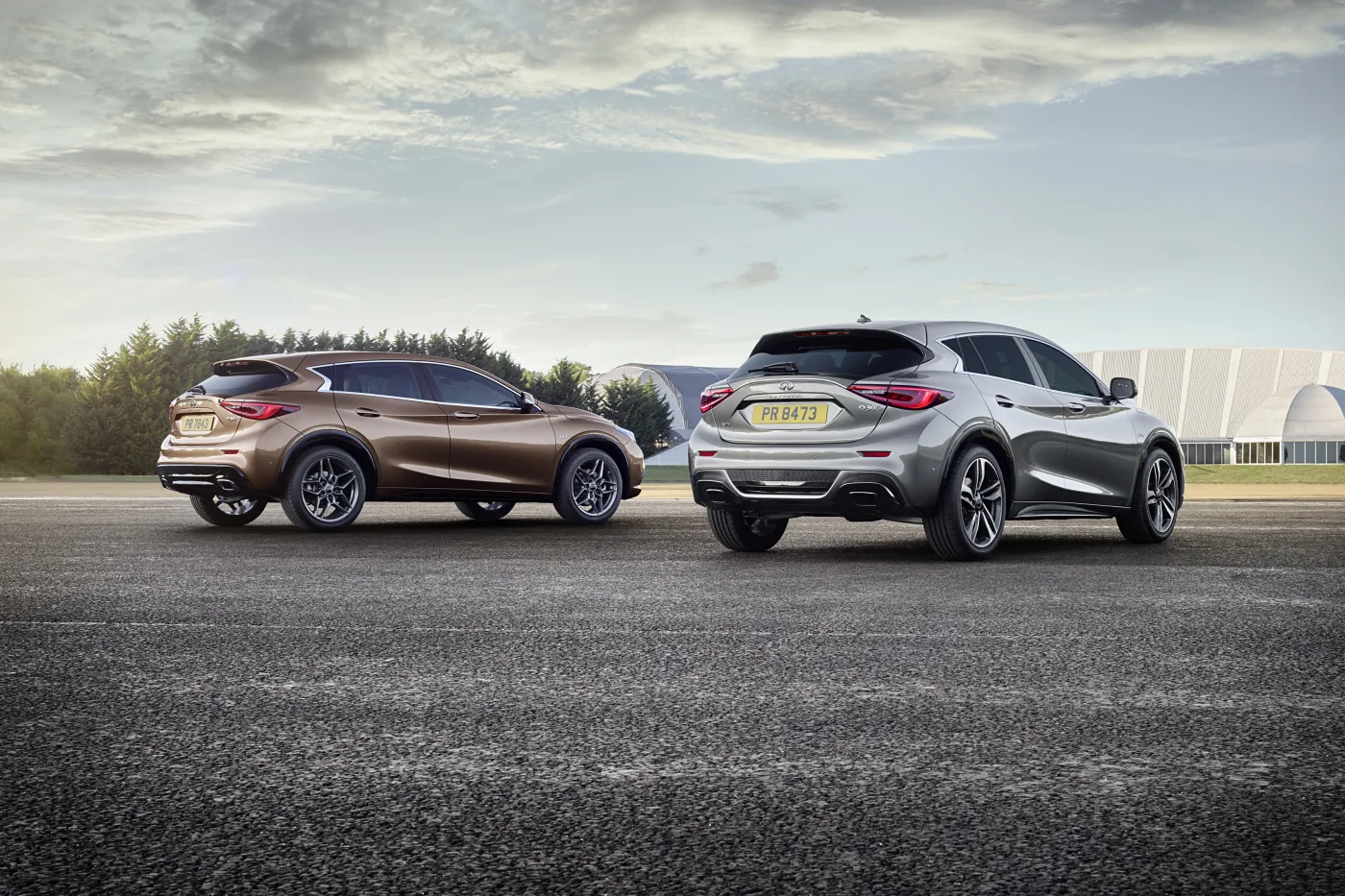 8253673-infiniti-q30.jpg